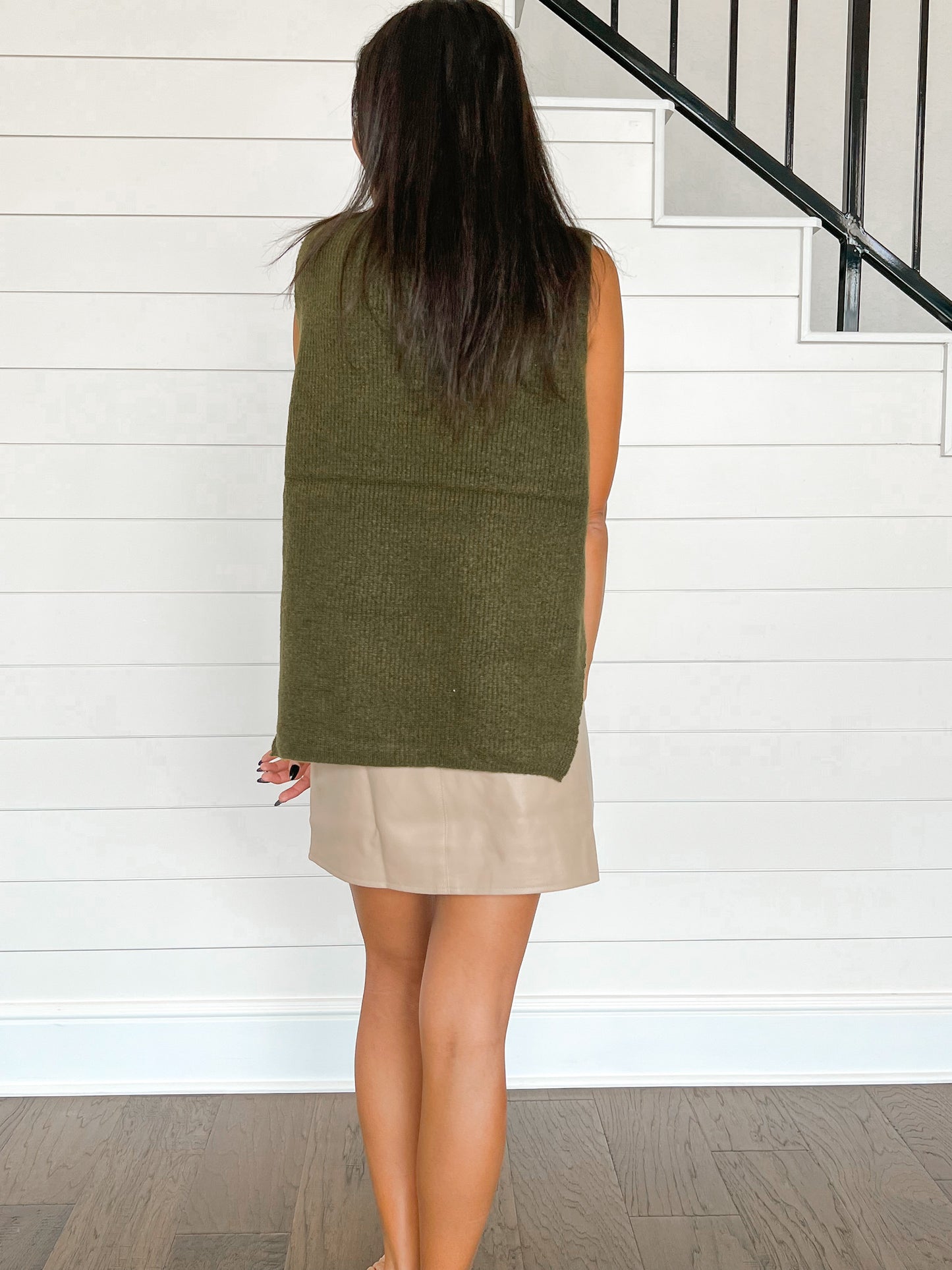 Saige Sleeveless Turtleneck