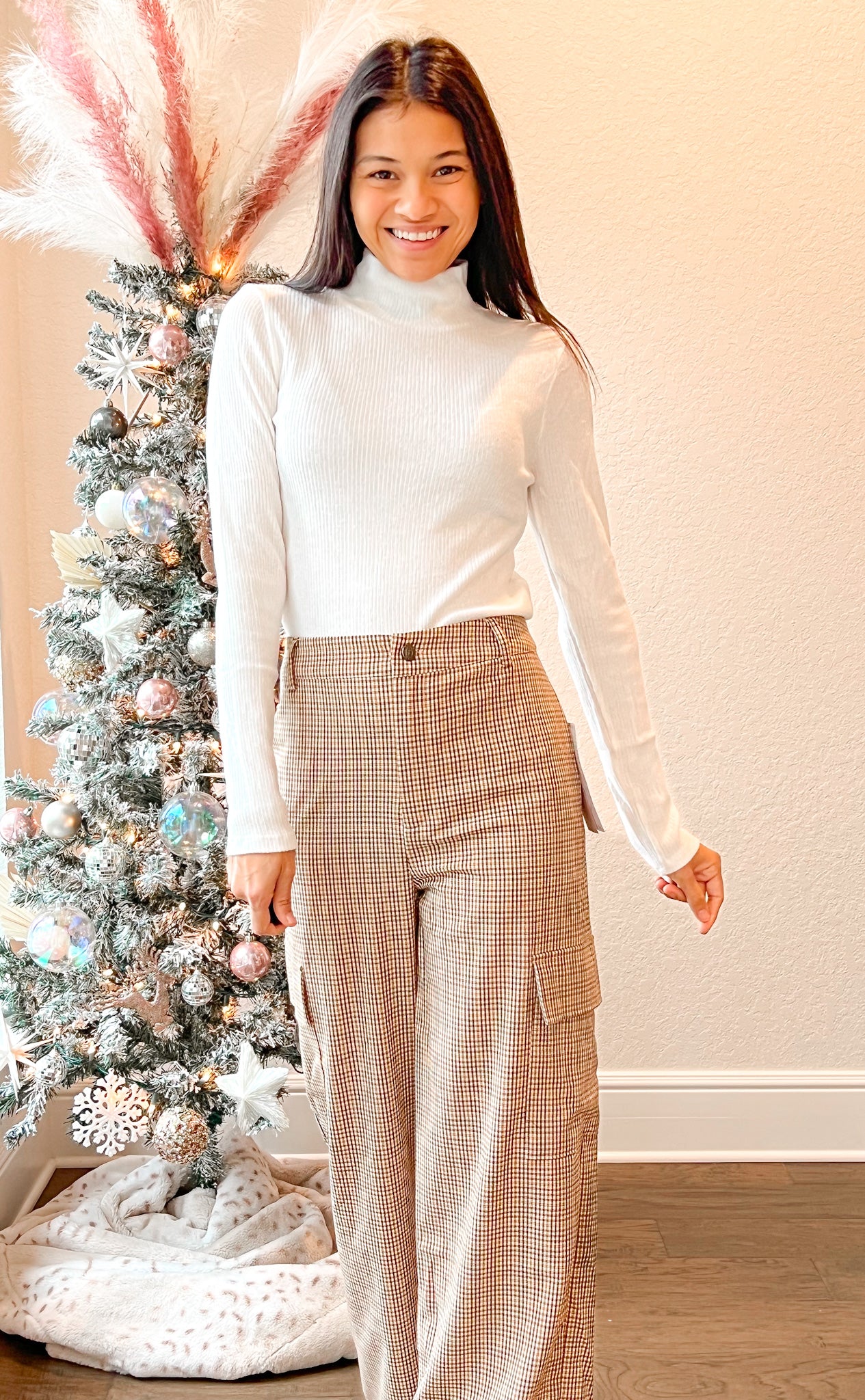 Pearl Cropped Turtle Neck