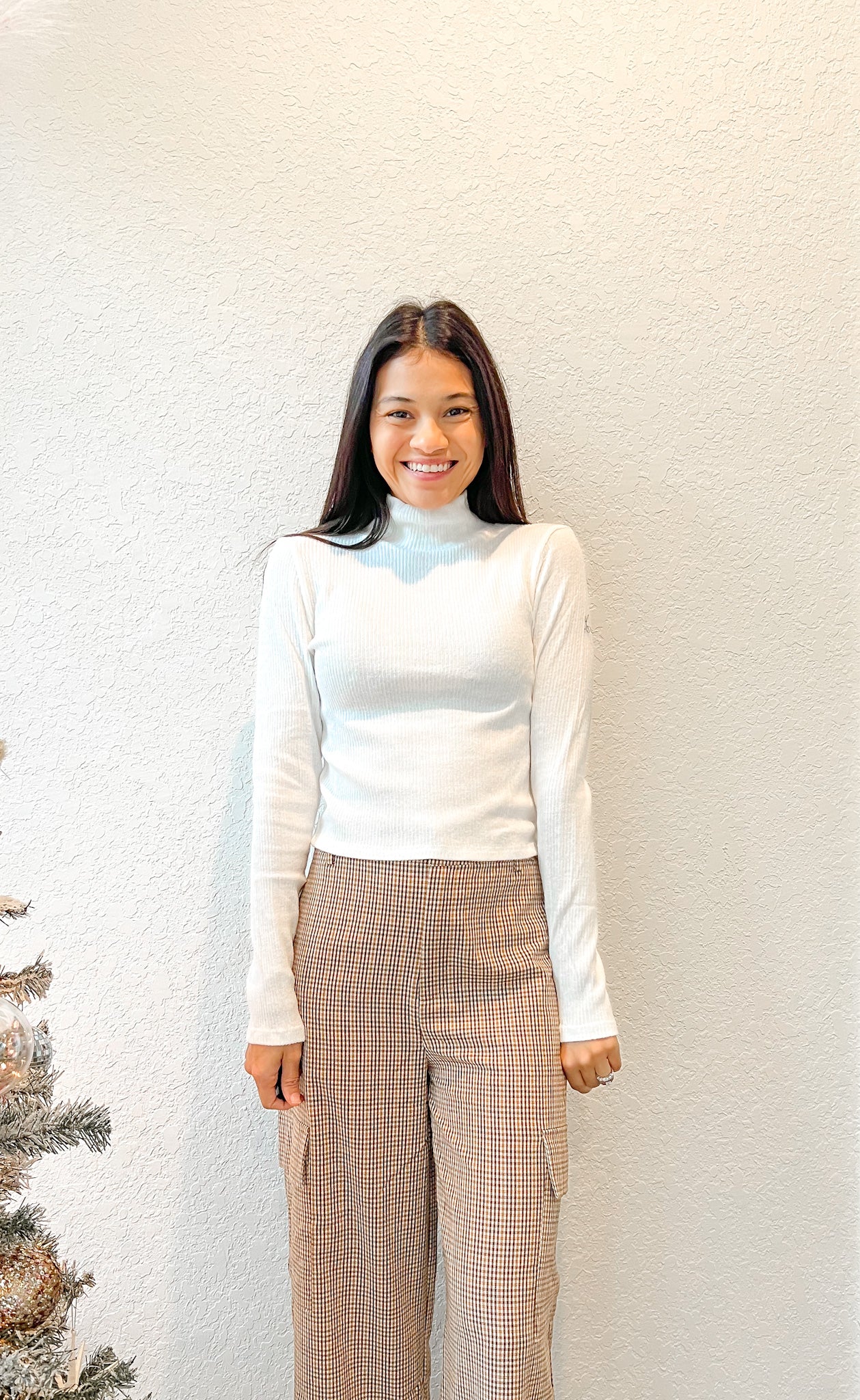 Pearl Cropped Turtle Neck